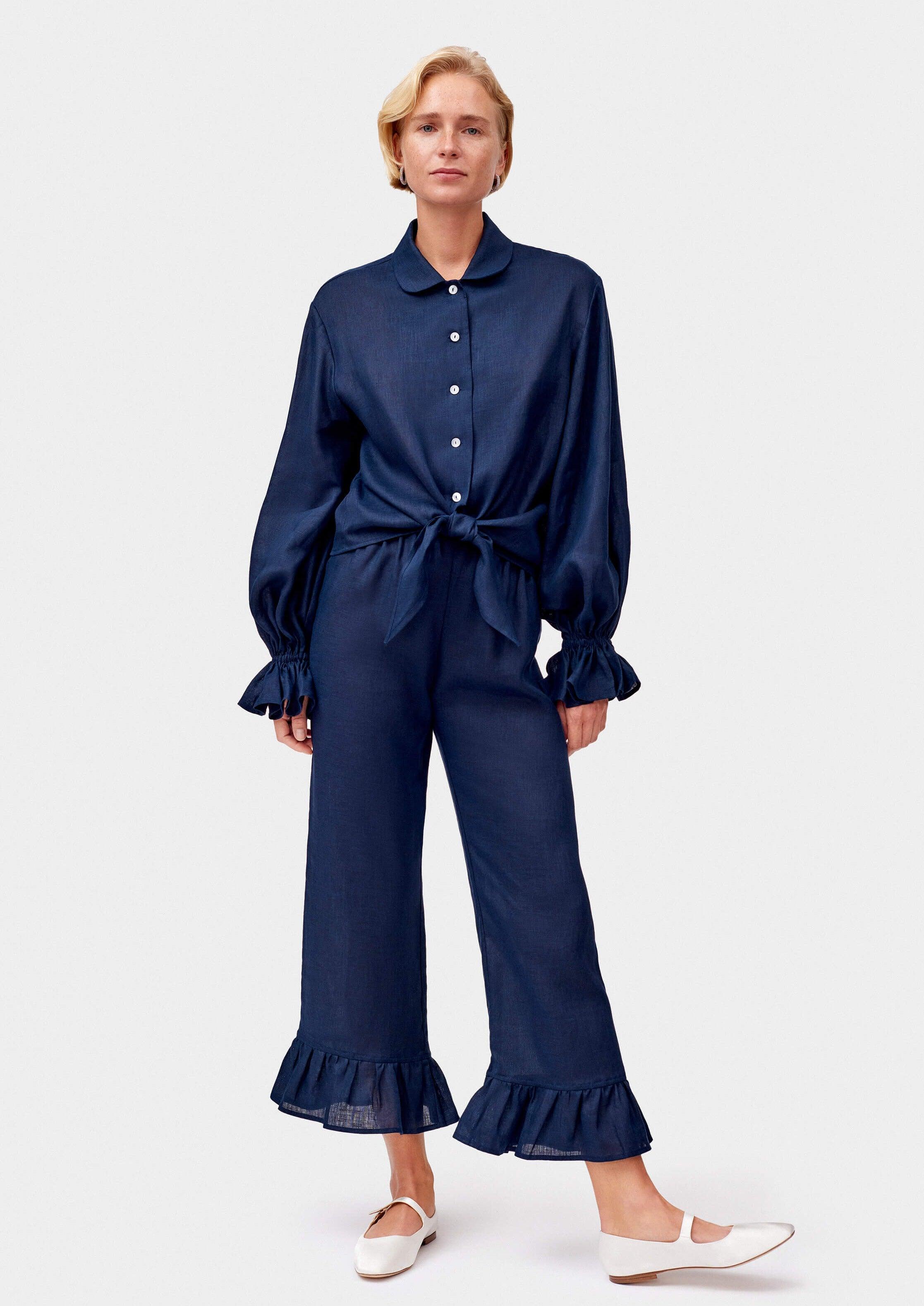 Sleeper Rumba Linen Lounge Suit in Navy – OutDazl