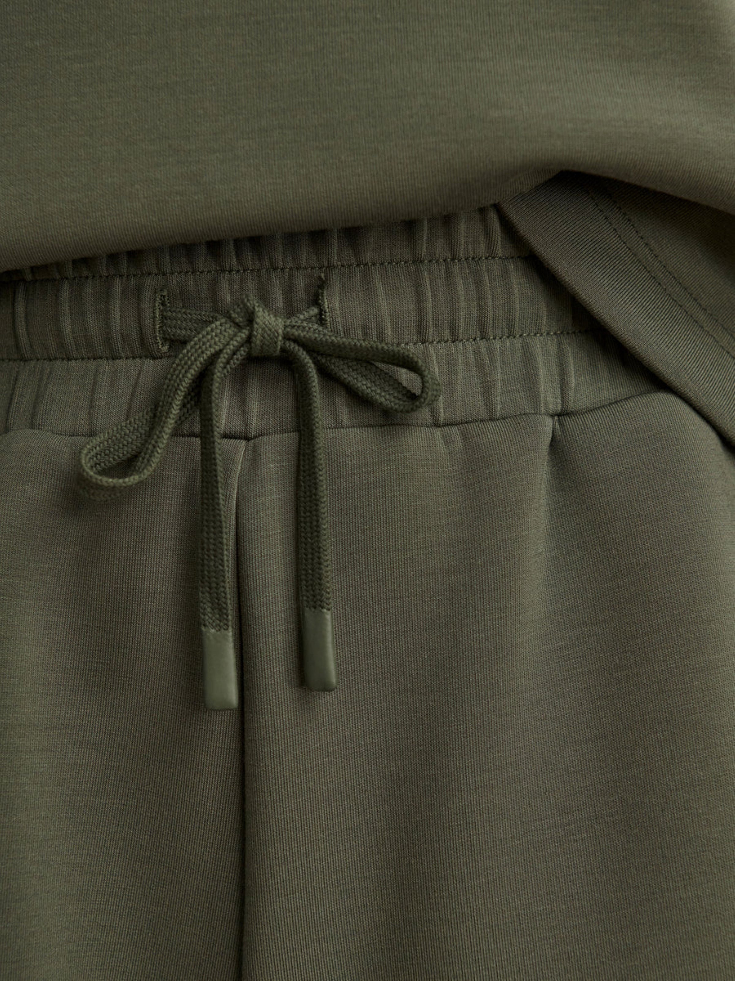 Coulter High Rise Shorts in Thyme