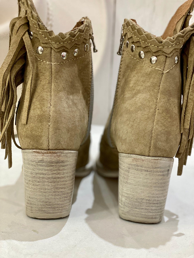 El Vaquero - Camelia Boots in Slyther Ceras - OutDazl