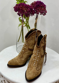 El Vaquero - Suede Leather Ankle Boots Maeve Silverstone Curo - OutDazl