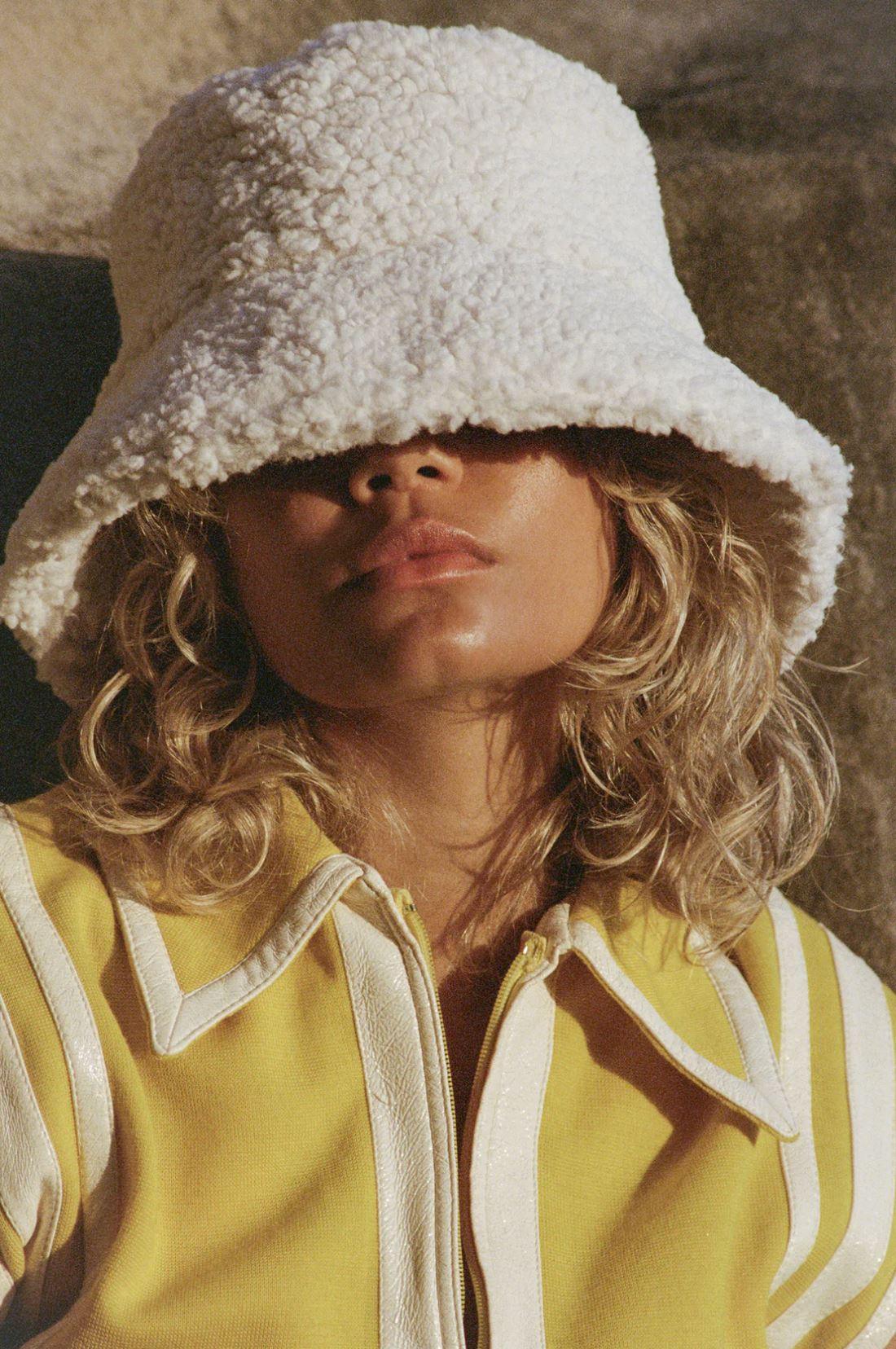 Teddy Bucket Hat in Ivory