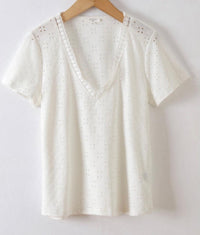 OutDazl - V Neck T-shirt Mia in White - OutDazl