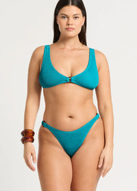 Ring Scene Brief in Cove