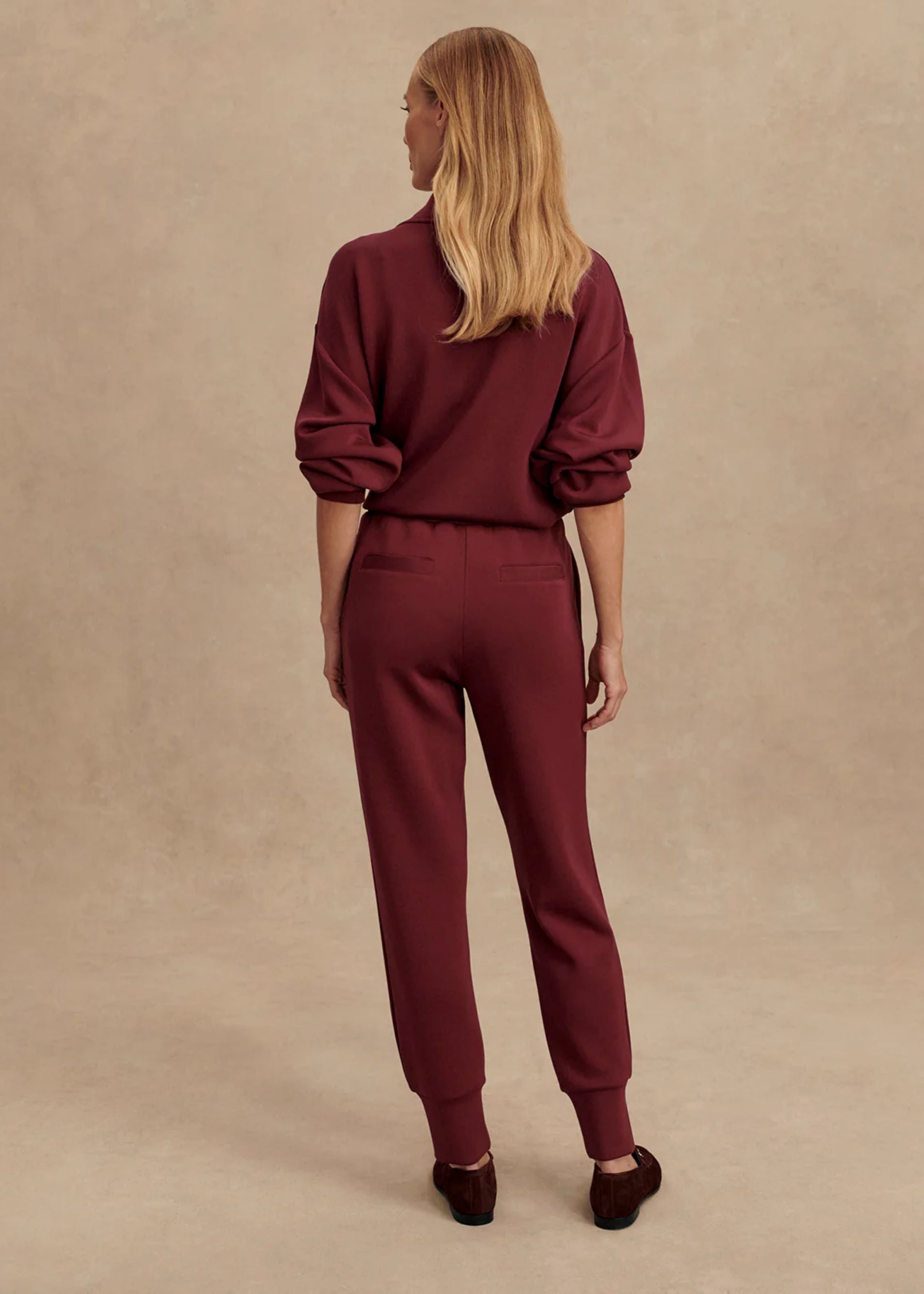 The Slim Cuff Joggers 27.5 in Maroon